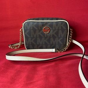 🌸 Michael Kors small jetset crossbody bag 🌸